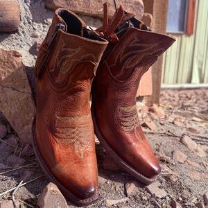 Freebird by Steven Sample Oxblood Western Embroidered Ankle Boots 6M Rare